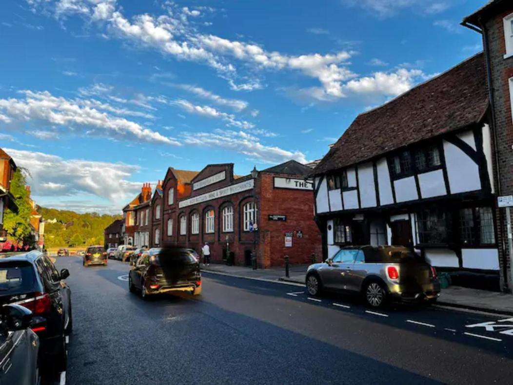 15Th Century Tiny Character Cottage-Henley Centre Exterior photo