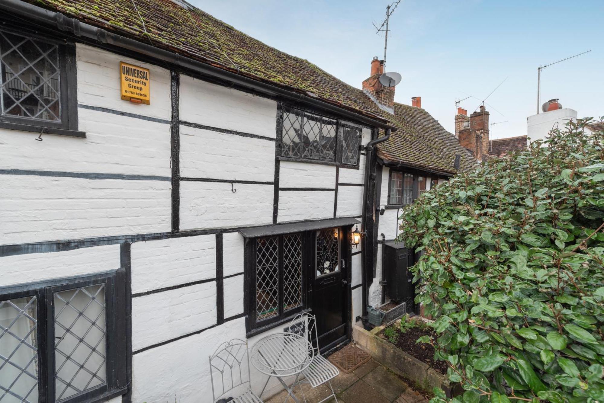 15Th Century Tiny Character Cottage-Henley Centre Exterior photo